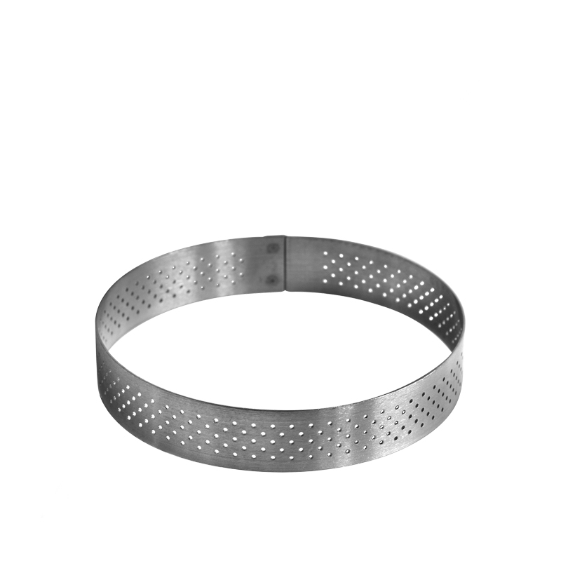 Tarte-Rahmen / Backrahmen 10,5 cm rund, perforiert, Edelstahl von STÄDTER