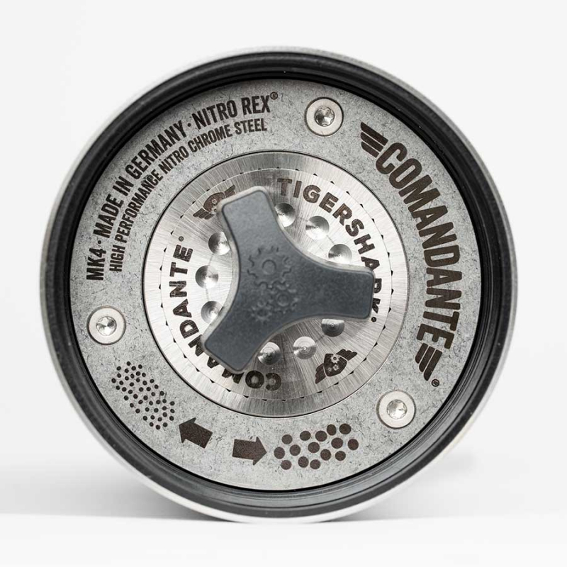Kaffeemühle C40 MK4 LAB Series Tigershark von COMANDANTE