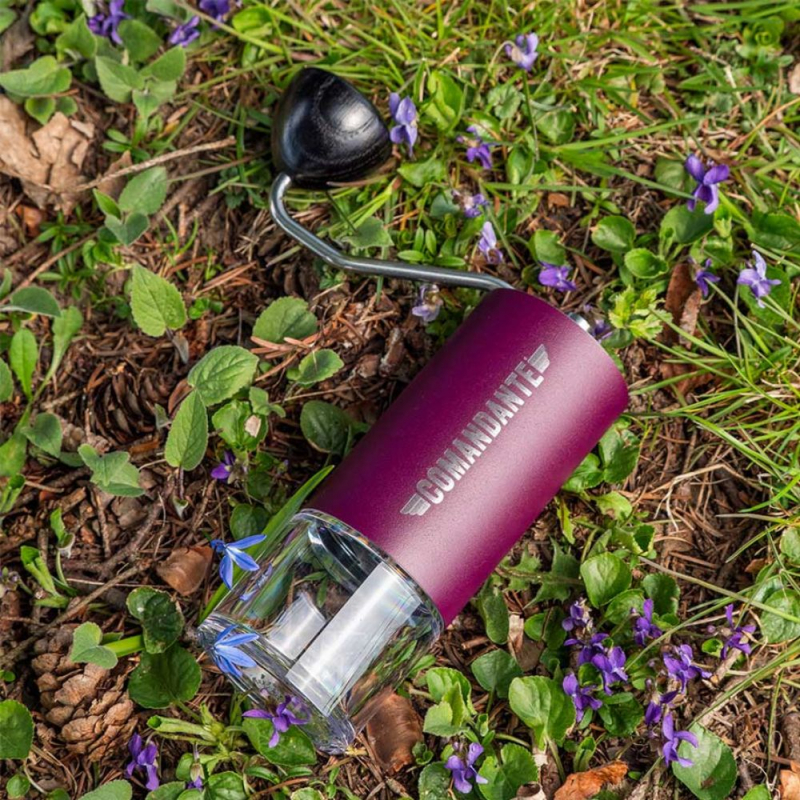 Kaffeemühle C40 MK4 Nitro Blade Deep Purple Edelstahl von COMANDANTE